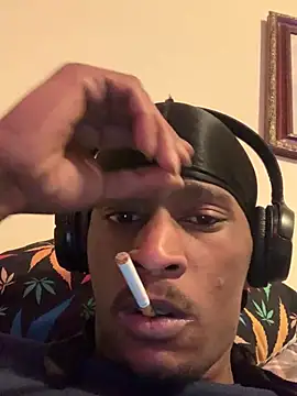 Snapshot of Tristris100 chatting on 01/07/25, 06:03 Tristris100 online show from 01/07/25, 06:03