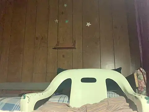 Snapshot of Tristris100 chatting on 12/10/24, 05:11 Tristris100 online show from 12/10/24, 05:11