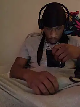 Snapshot of Tristris100 chatting on 12/24/24, 03:16 Tristris100 online show from 12/24/24, 03:16