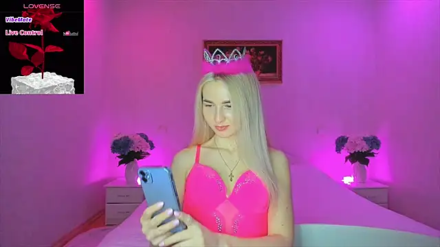 Snapshot of AnnaCarrera chatting on 01/11/25, 10:51 AnnaCarrera online show from 01/11/25, 10:51