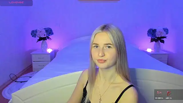 Snapshot of AnnaCarrera chatting on 03/07/25, 11:05 AnnaCarrera online show from 03/07/25, 11:05