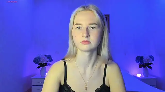 Snapshot of AnnaCarrera chatting on 03/14/25, 09:32 AnnaCarrera online show from 03/14/25, 09:32