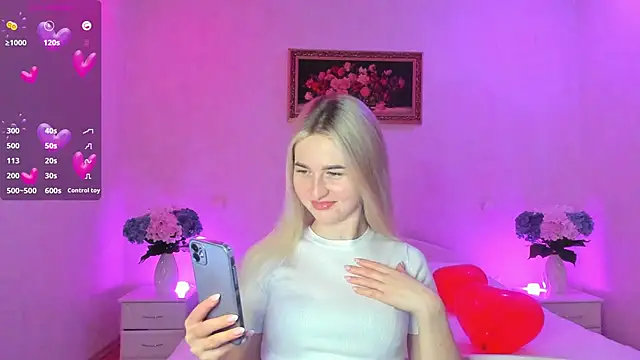 Snapshot of AnnaCarrera chatting on 02/14/25, 09:10 AnnaCarrera online show from 02/14/25, 09:10