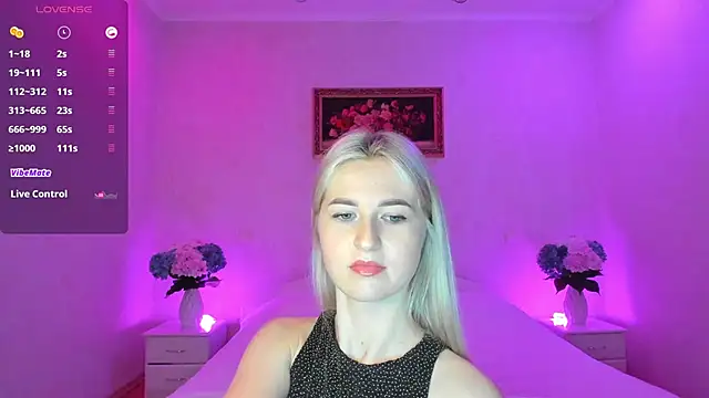 Snapshot of AnnaCarrera chatting on 01/17/25, 12:42 AnnaCarrera online show from 01/17/25, 12:42