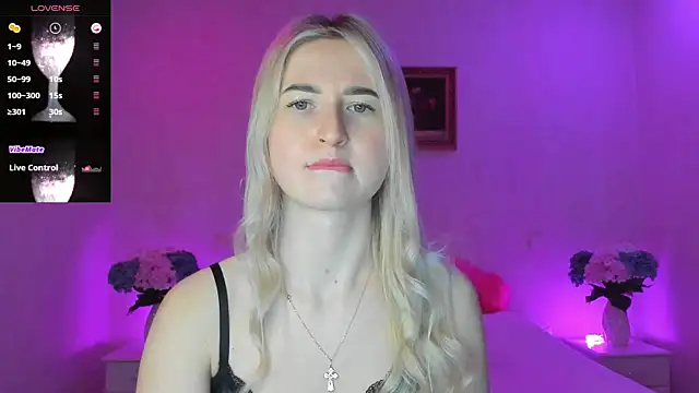 Snapshot of AnnaCarrera chatting on 02/12/25, 07:02 AnnaCarrera online show from 02/12/25, 07:02