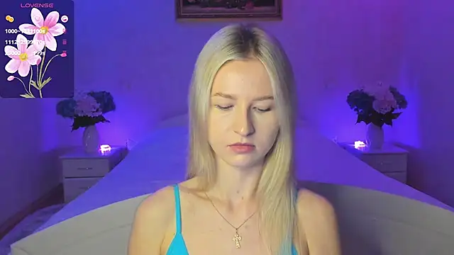 AnnaCarrera online show from 11/11/25, 08:25