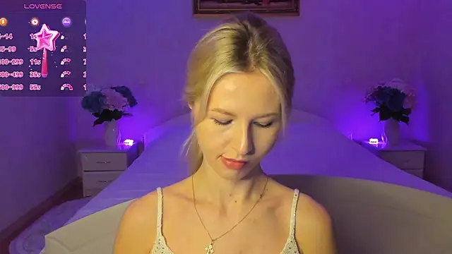 AnnaCarrera online show from 11/21/25, 06:18