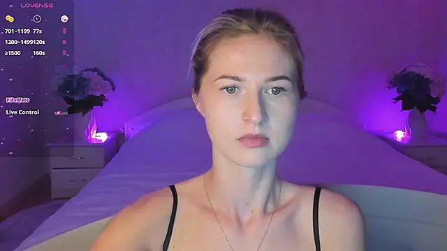 Snapshot of AnnaCarrera chatting on 09/09/25, 06:39 AnnaCarrera online show from 09/09/25, 06:39