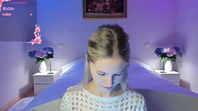 AnnaCarrera online show from 04/14/26, 08:36