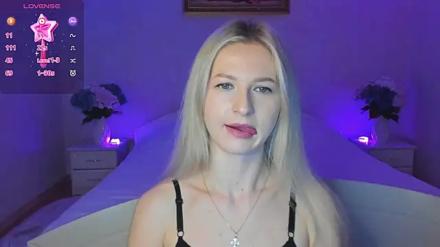 AnnaCarrera online show from 11/23/25, 08:52