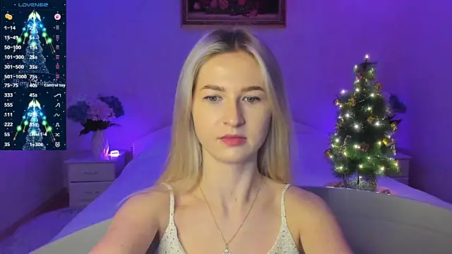 AnnaCarrera online show from 12/17/25, 08:58