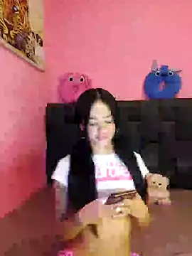 Snapshot of secretgreisy_ chatting on 12/11/24, 03:26 secretgreisy online show from 12/11/24, 03:26