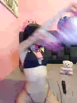 Snapshot of secretgreisy_ chatting on 12/15/24, 11:42 secretgreisy online show from 12/15/24, 11:42