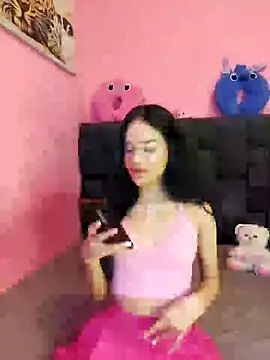 Snapshot of secretgreisy_ chatting on 12/10/24, 10:49 secretgreisy online show from 12/10/24, 10:49