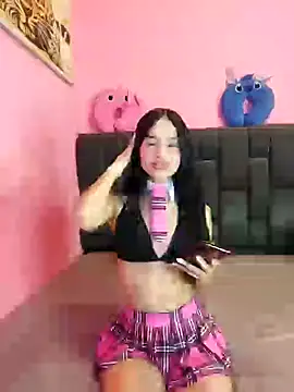 Snapshot of secretgreisy_ chatting on 12/15/24, 08:36 secretgreisy online show from 12/15/24, 08:36