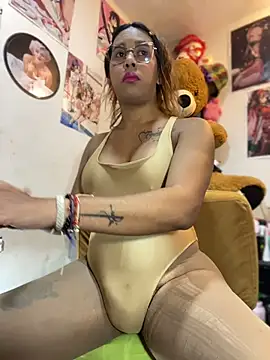 Snapshot of GoddessAlix chatting on 07/11/26, 02:06 GoddessAlix online show from 07/11/26, 02:06