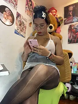 Snapshot of GoddessAlix chatting on 07/16/26, 02:14 GoddessAlix online show from 07/16/26, 02:14