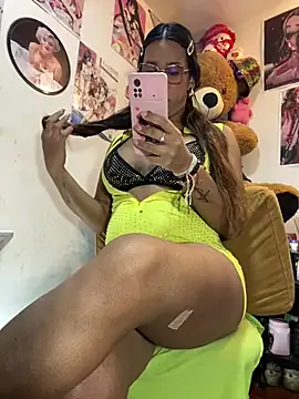 Snapshot of GoddessAlix chatting on 07/23/26, 01:52 GoddessAlix online show from 07/23/26, 01:52