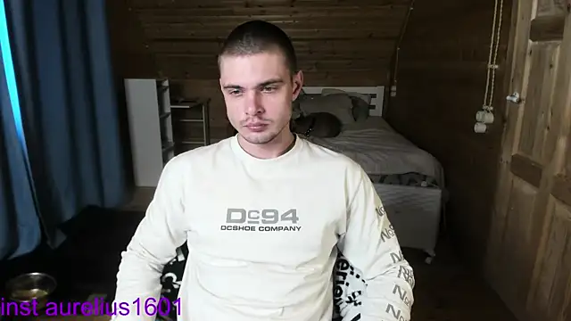 maks wolfis online show from 10/30/25, 06:12