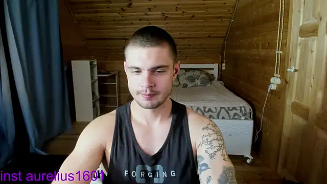 maks wolfis online show from 10/31/25, 04:03