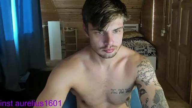 maks wolfis online show from 09/08/25, 03:44