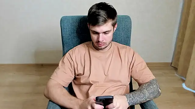 maks wolfis online show from 03/05/26, 07:27