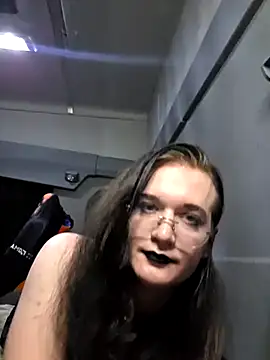 HotysimeHot1 online show from 12/16/25, 07:40