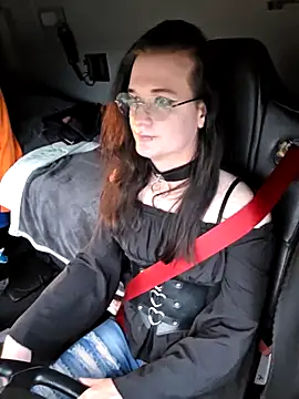 HotysimeHot1 online show from 12/17/25, 07:46