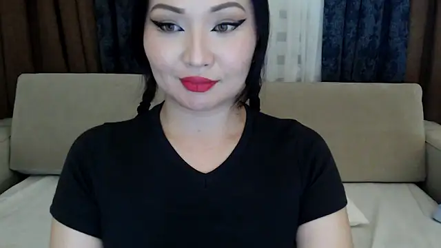 Snapshot of DanyMin chatting on 11/21/25, 07:40 DanyMin online show from 11/21/25, 07:40