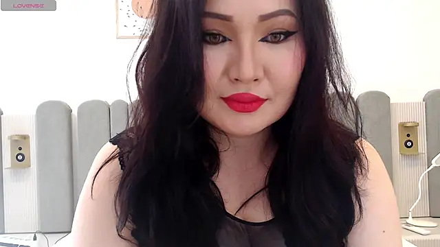 Snapshot of DanyMin chatting on 09/27/25, 07:14 DanyMin online show from 09/27/25, 07:14