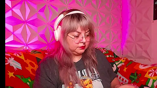 Satyn doll online show from 12/23/25, 02:11