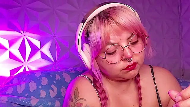 Satyn doll online show from 03/05/26, 12:29