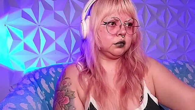 Satyn doll online show from 05/03/26, 11:08
