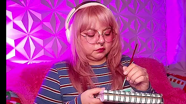 Satyn doll online show from 01/15/26, 01:31