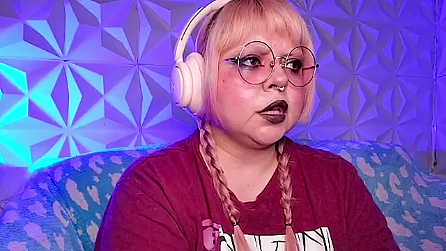 Satyn doll online show from 05/01/26, 11:10