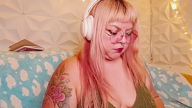 Satyn doll online show from 05/22/26, 02:20