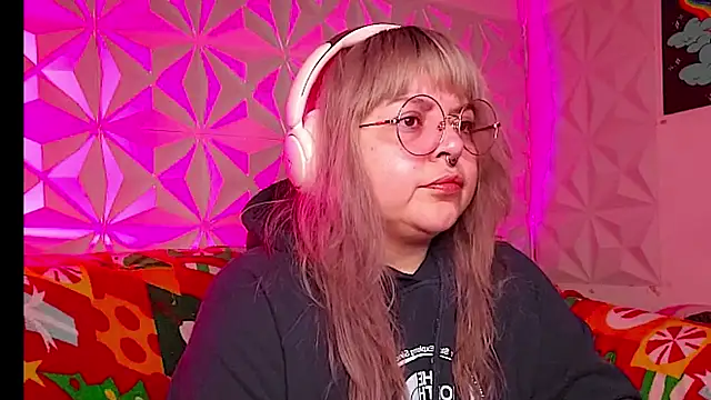 Satyn doll online show from 12/21/25, 10:32