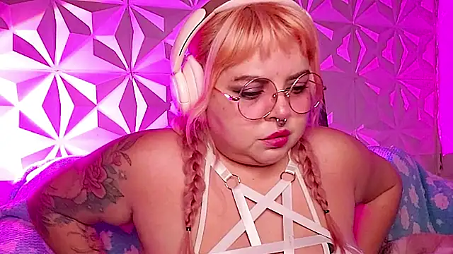 Satyn doll online show from 04/02/26, 09:54