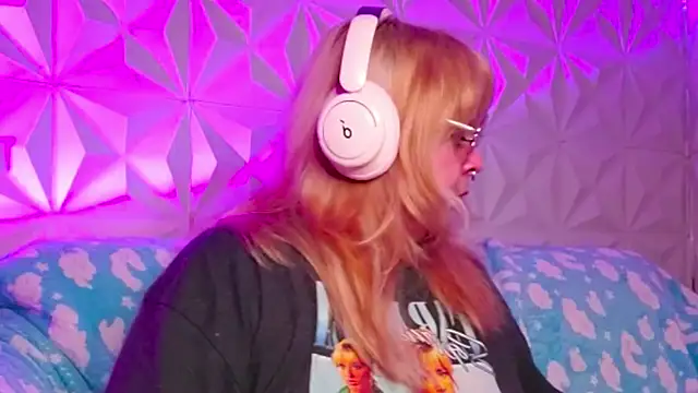 Satyn doll online show from 10/12/25, 11:06