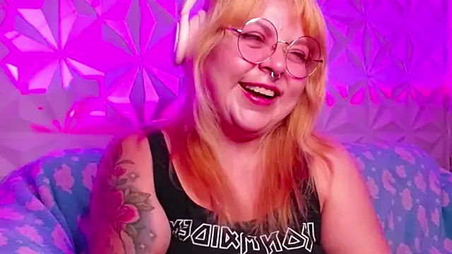 Satyn doll online show from 09/30/25, 11:11