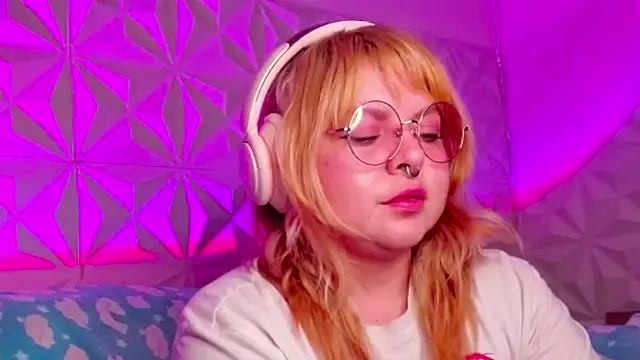 Satyn doll online show from 10/08/25, 11:38