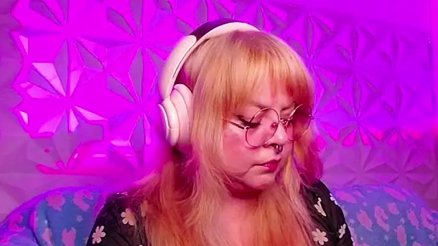 Satyn doll online show from 09/30/25, 03:01