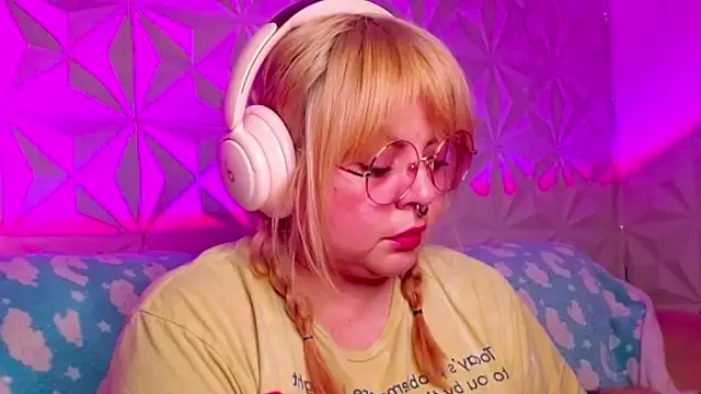 Satyn doll online show from 10/07/25, 11:50