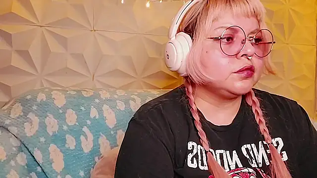 Satyn doll online show from 05/20/26, 01:13