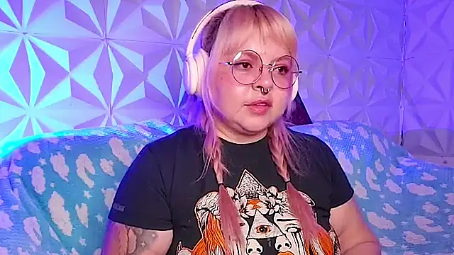 Satyn doll online show from 04/25/26, 12:13