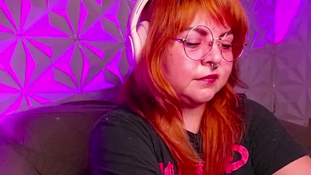 Satyn doll online show from 09/18/25, 11:08