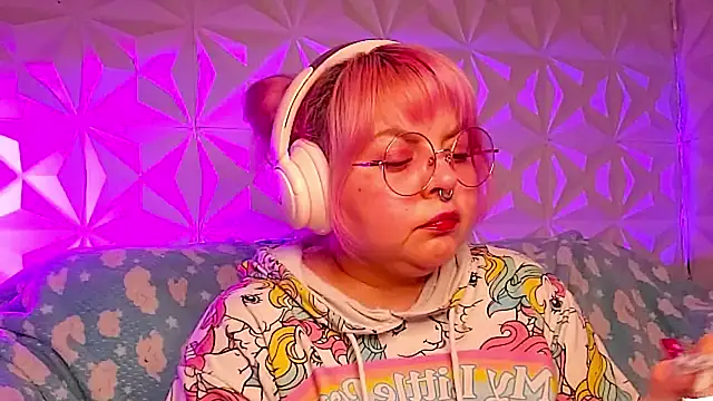 Satyn doll online show from 02/19/26, 01:13