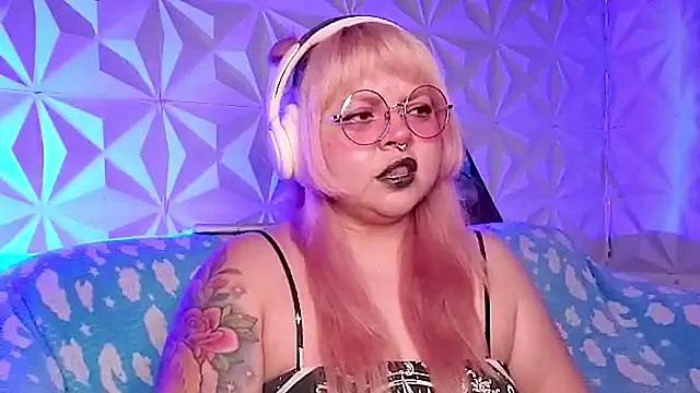 Satyn doll online show from 04/29/26, 11:22