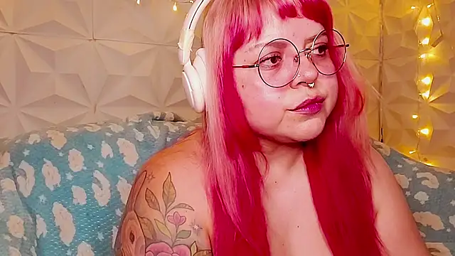 Snapshot of Satyn_doll chatting on 06/21/26, 12:05 Satyn doll online show from 06/21/26, 12:05