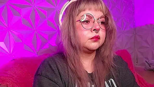 Satyn doll online show from 11/15/25, 09:41